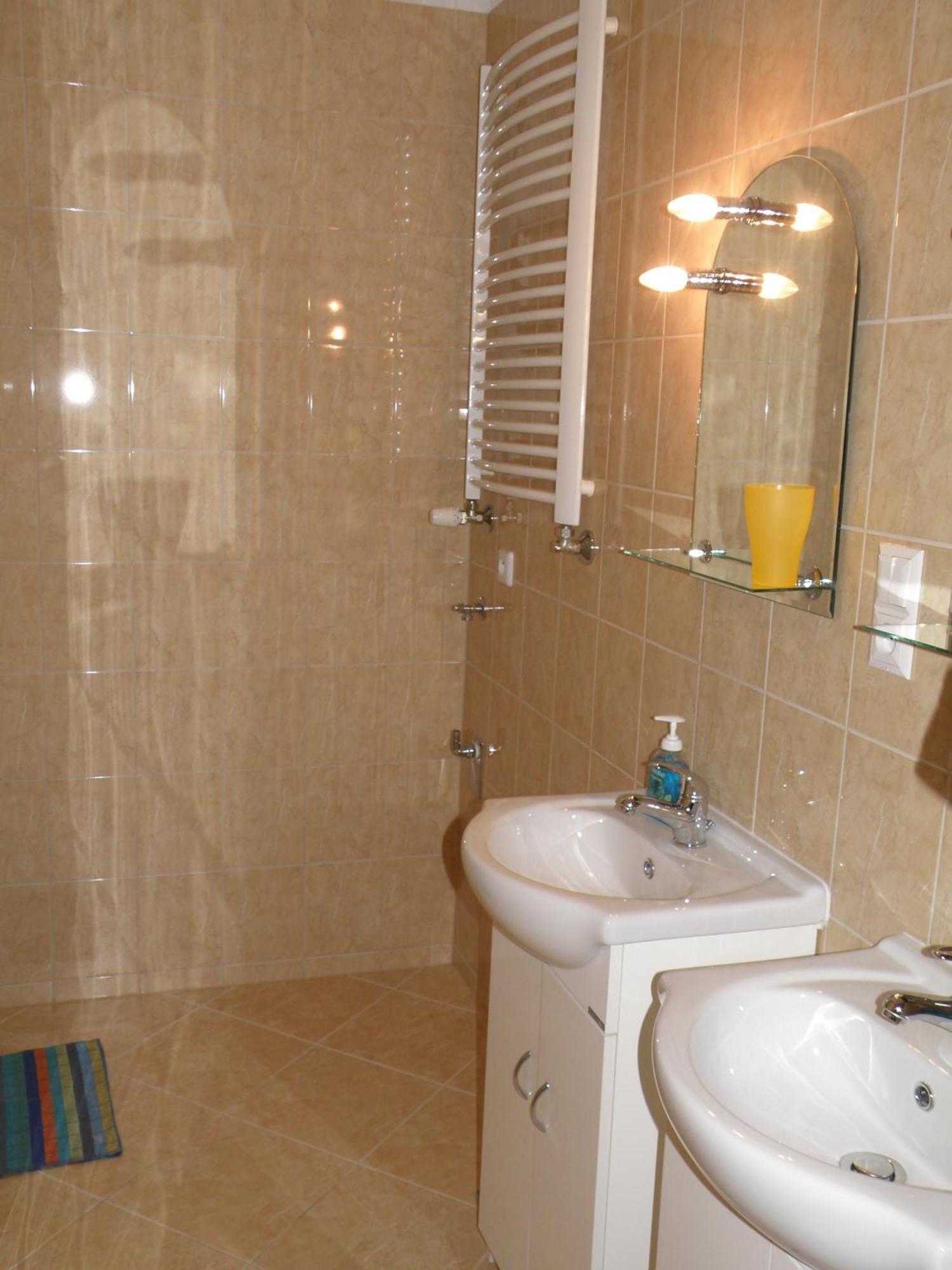 Art-Mont Apartment Krakow Bagian luar foto
